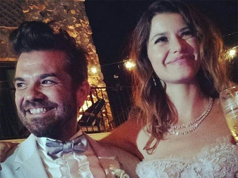 النجمة التركية بيرين سات تطلب الطلاق من زوجها كينان دوغلو